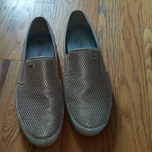 Michael kors light pink/silver slip on tennis shoe